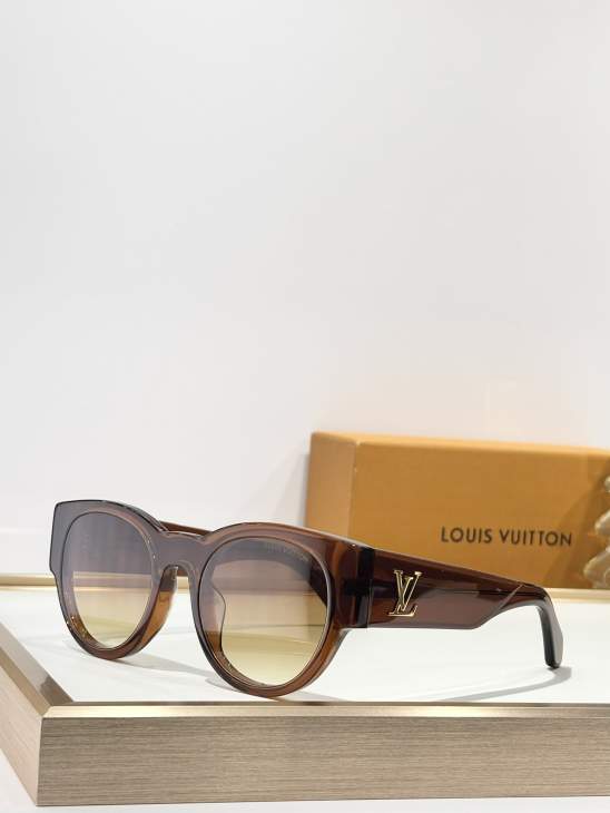 Picture of Louis Vuitton Sunglasses _SKUfw76991376fw